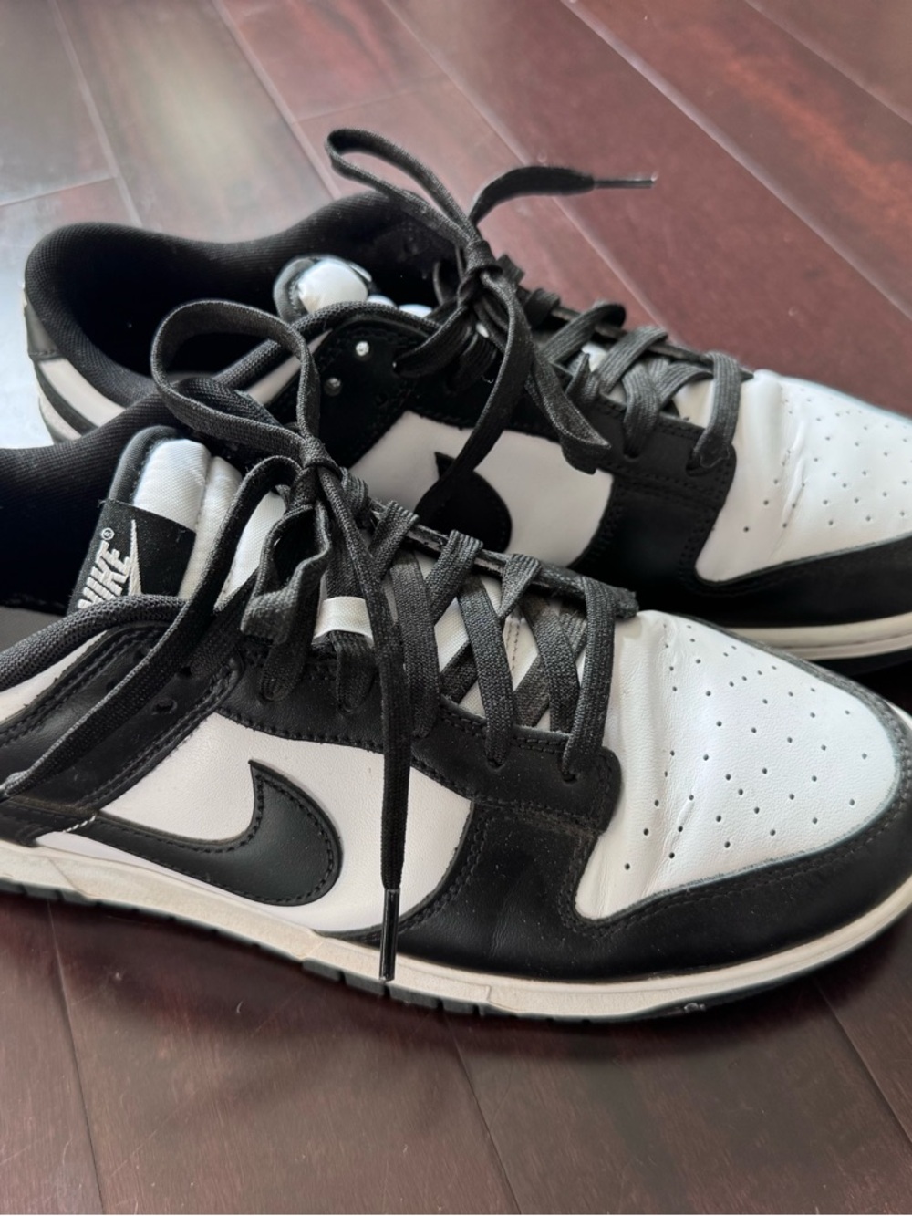 Nike Men’s Black/White Dunks Low-Top Sneakers